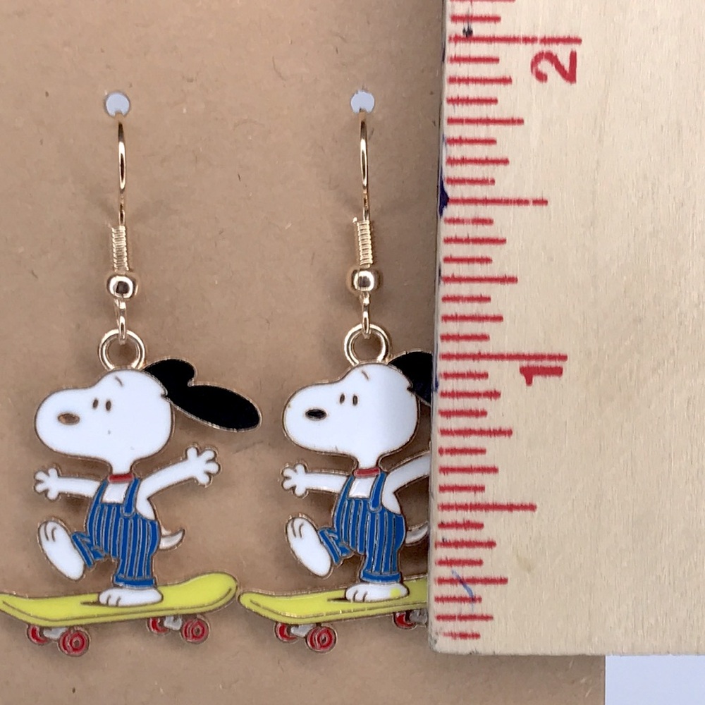 Snoopy Skateboard Earrings Fashion Jewelry - Picture 2 of 4